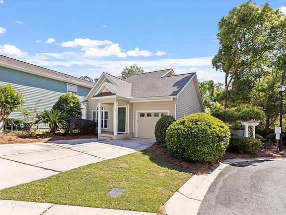 4th image of 2724 Laurelwood Ln