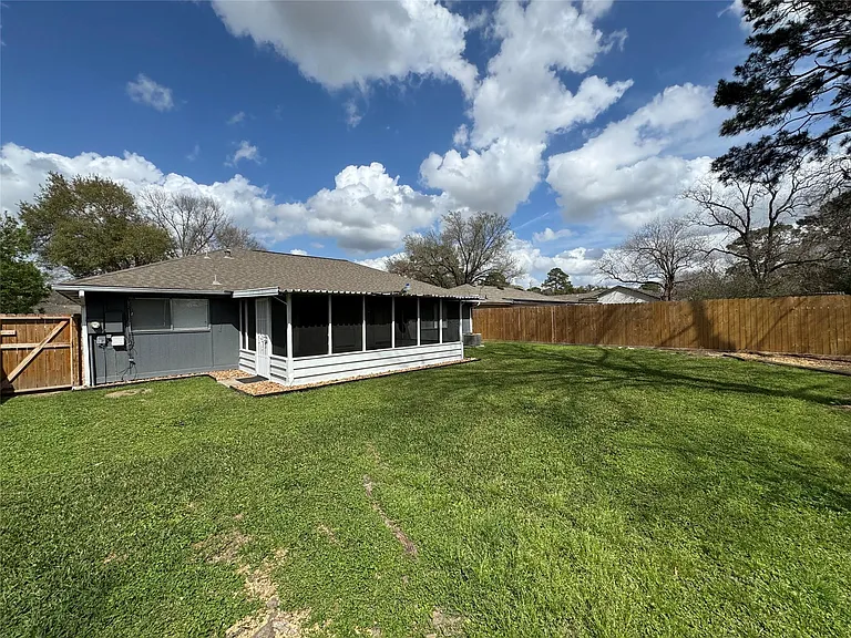 4703 Rivertree Ln — Photo 20