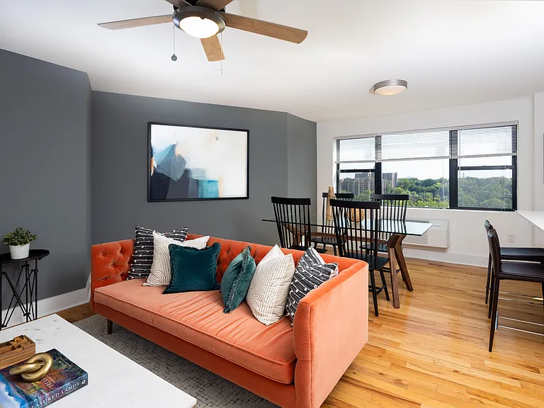 Rittenhouse Hill 1 Bedroom Living Area