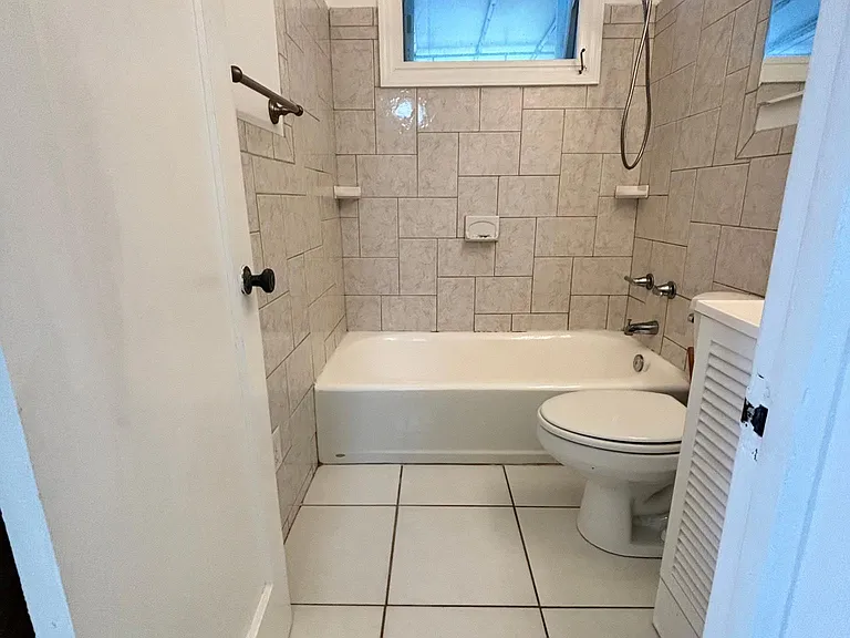1513 Josephine St — Photo 6