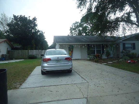 3rd image of 5522 Cedarwood Dr