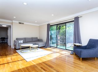 1209 Island Dr APT 202, Ann Arbor, MI 48105