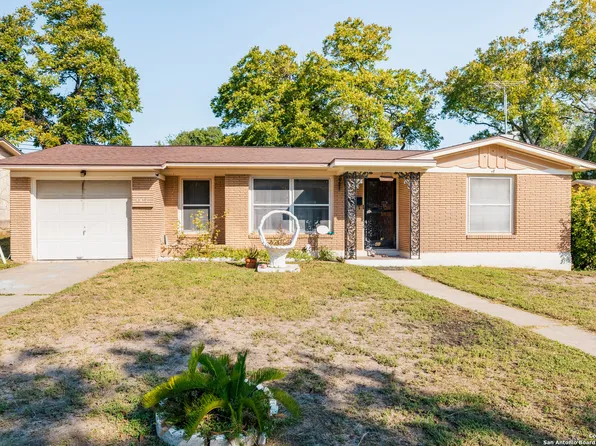 443 FUTURE DR, San Antonio, TX 78213