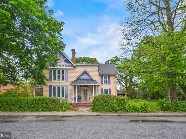 300 N Franklin St, Remington, VA 22734