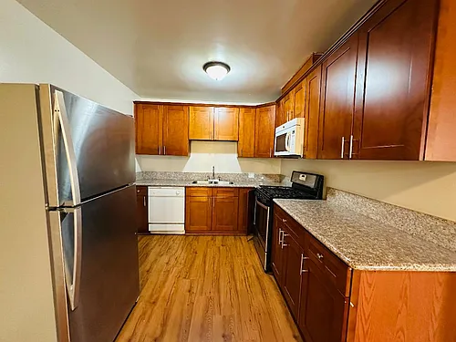 703 E California Blvd #2 Photo 1