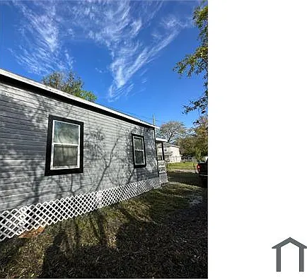 2176 Kingston St — Photo 18