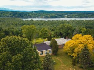 9 Hallenbeck Rd, Hudson, NY 12534