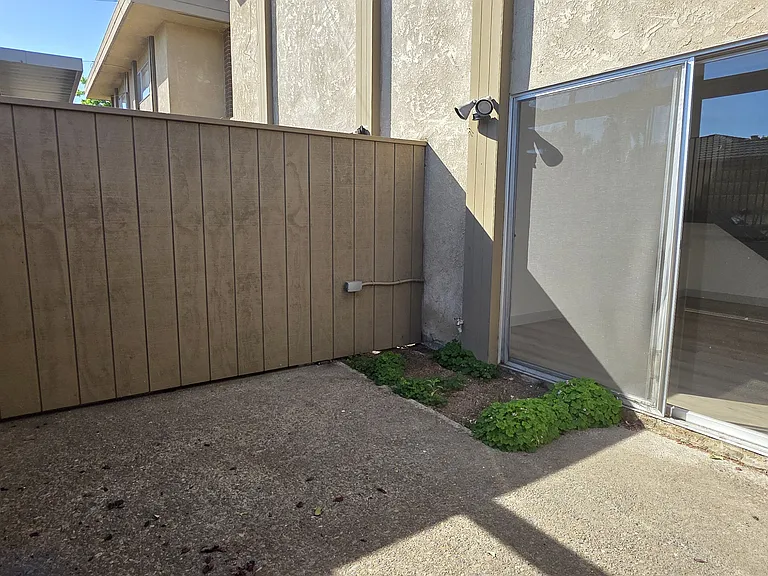 5994 Lake Crest Way #29 — Photo 22