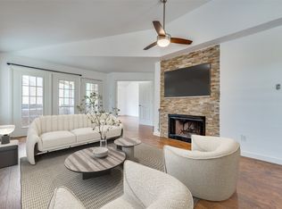 5550 Spring Valley Rd APT F31, Dallas, TX 75254