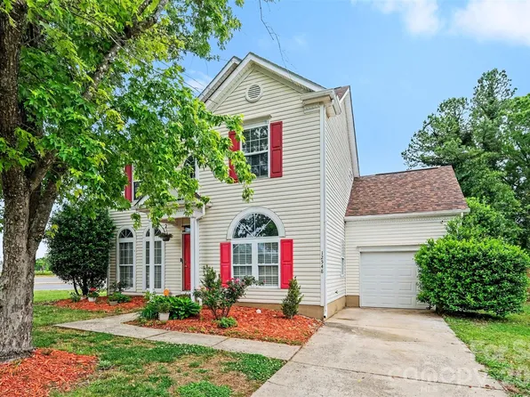 12548 Panthersville Dr, Charlotte, NC 28269