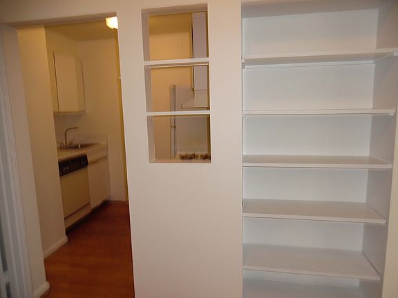 3rd image of 100 W 79th St APT 2A