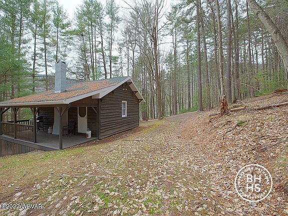 3rd image of 228 Hilltop Dr