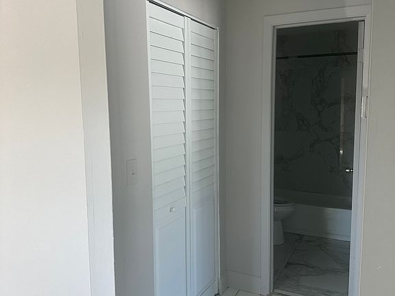 4th image of 2113 Liberty St #1