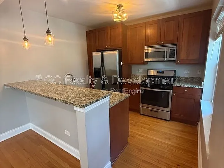 2061 W Fargo Ave #2 — Photo 4