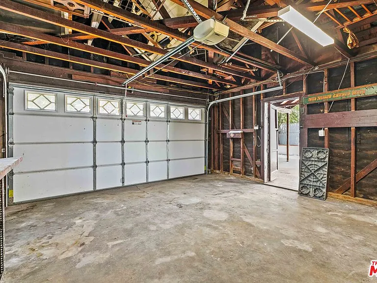 1722 Bel Aire Dr — Photo 26