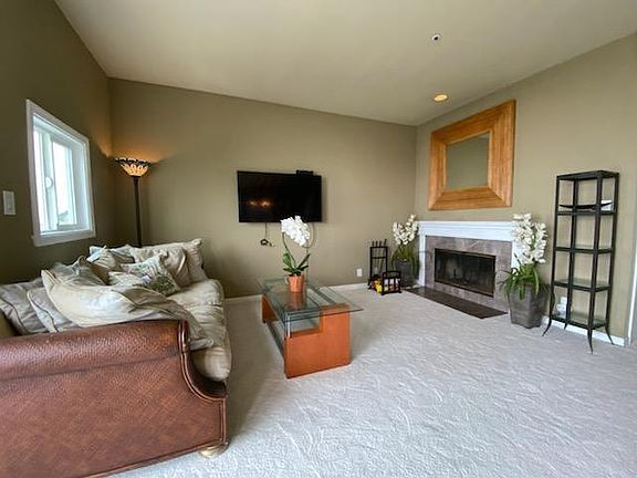 2nd image of 754 Great Hwy #3