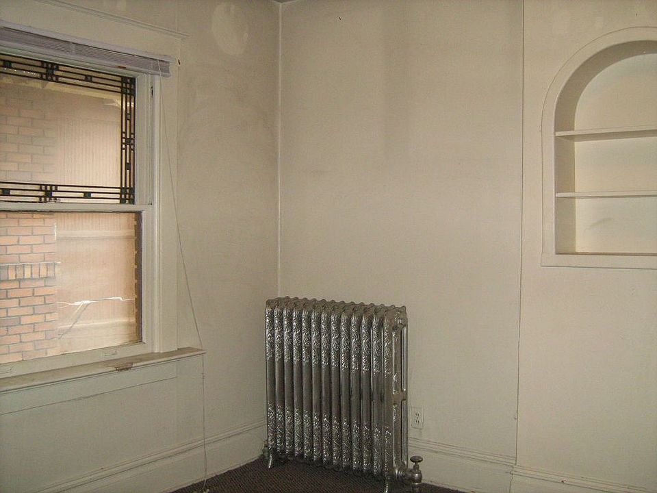 2nd image of 279 E 2nd Ave APT 4