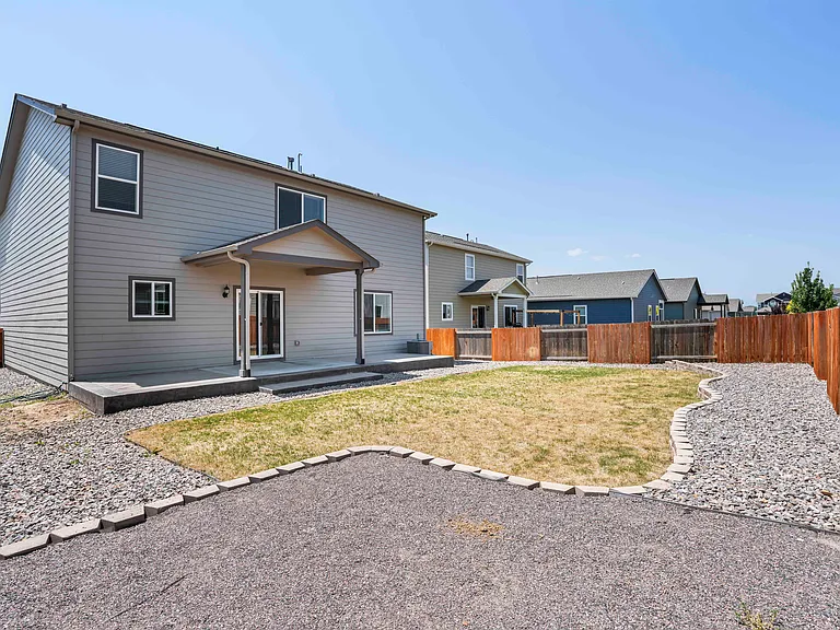 2141 Kerry St — Photo 35