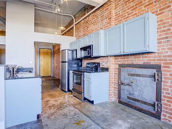 3rd image of 200 Main St APT 501