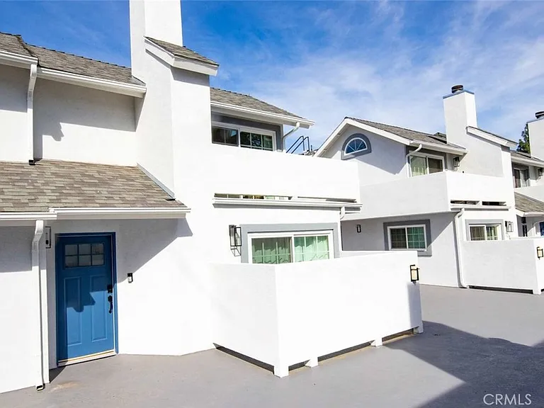7310 Balboa Blvd #F — Photo 55