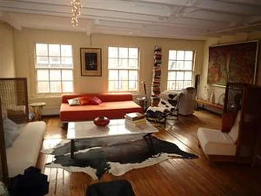 Rented by Douglas Elliman | media 22