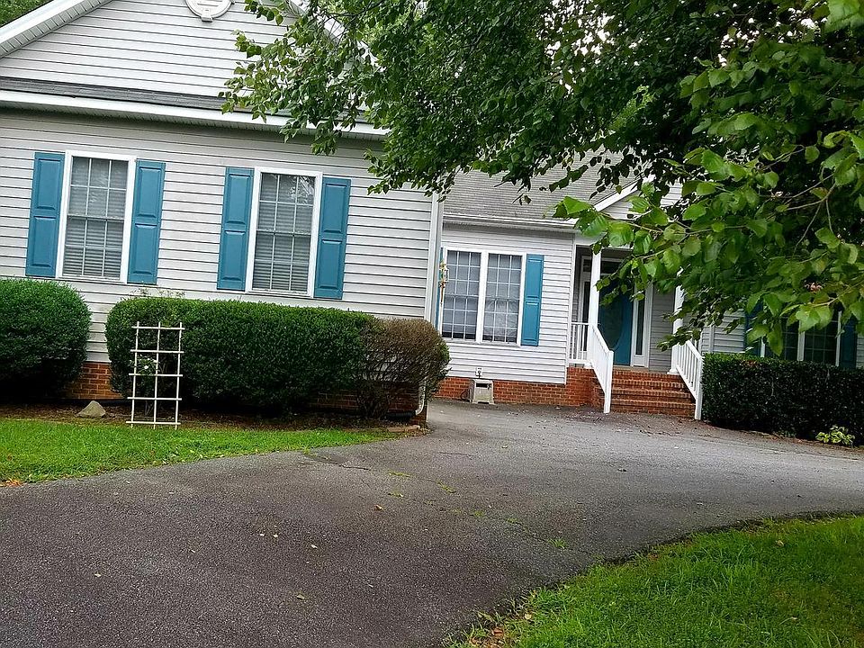 1st image of 11702 Hoover Ln