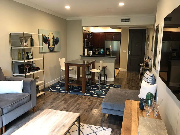 11210 Peach Grove St #204 — Photo 8