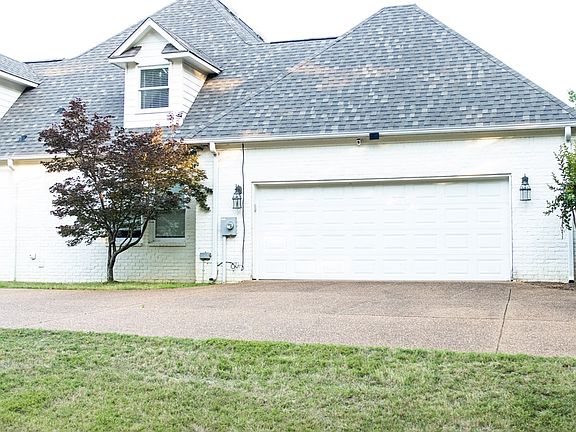 3rd image of 709 Northpointe Cv