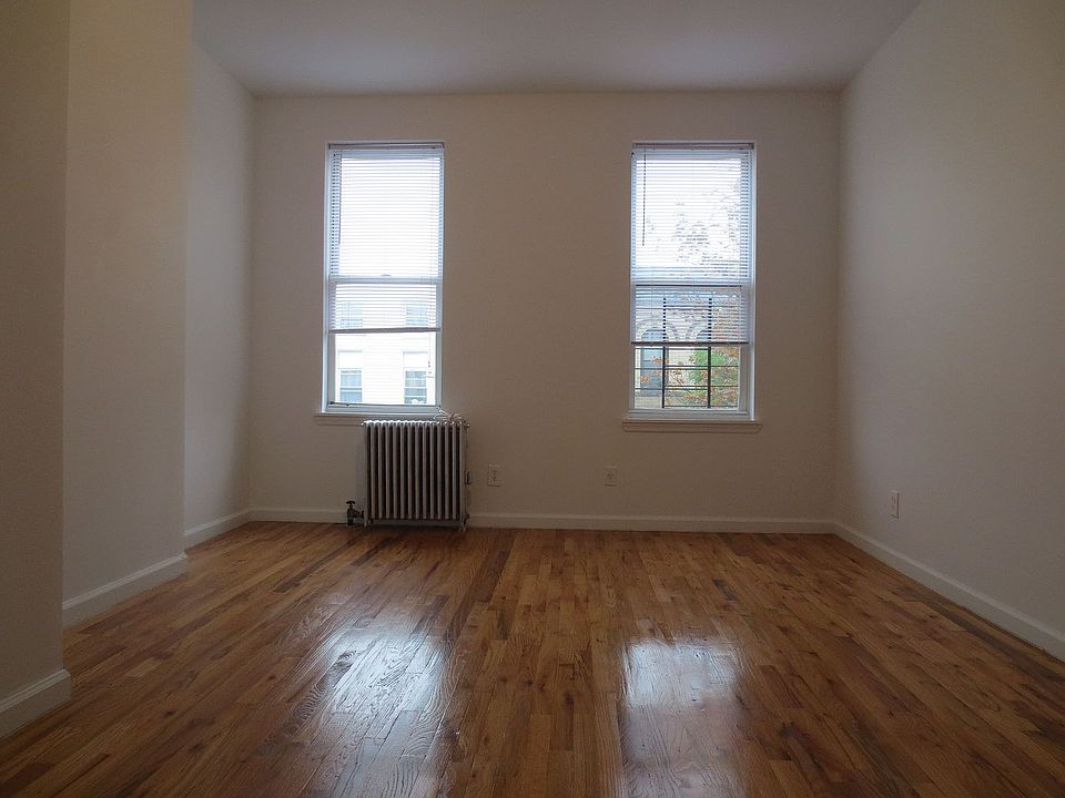 1st image of 1504 De Kalb Ave #3R