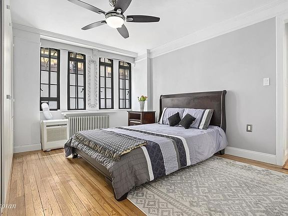2nd image of 321 E 43rd St APT 101