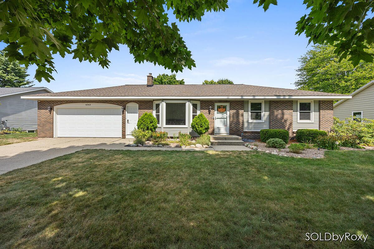 4343 Glen Hollow Dr, Hudsonville, MI 49426 | Zillow