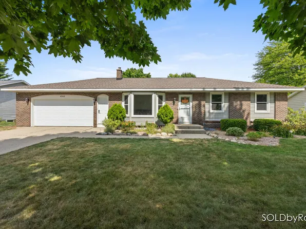 4343 Glen Hollow Dr, Hudsonville, MI 49426