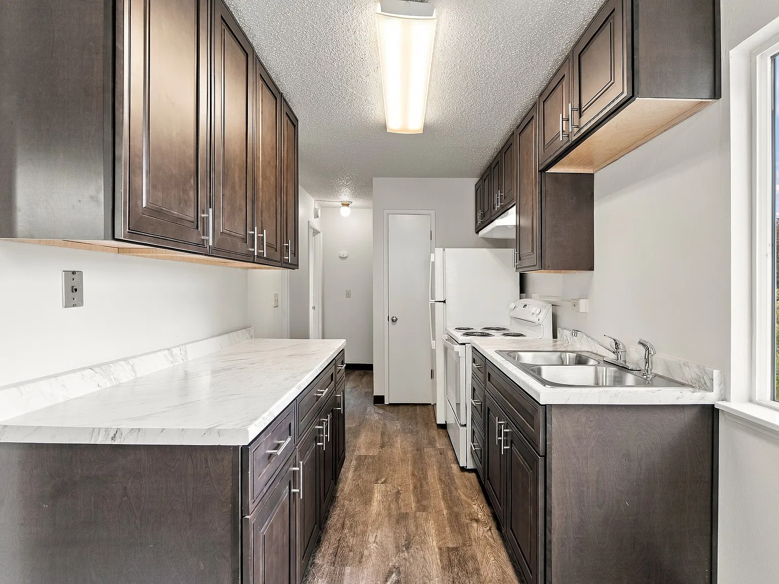 1 bed, 657 sqft, $1,300 — Photo 3
