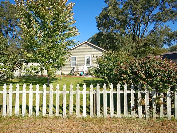 3rd image of 2097 Taube Ave
