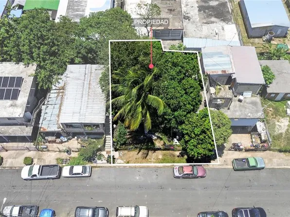 11 Saint Extension Jardines De Palmarejo #V-20, Canovanas, PR 00729