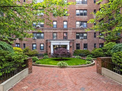 67-71 Yellowstone Boulevard #3-L, Flushing, NY, 11375