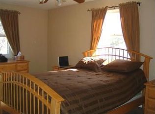 412 Hunters Rdg, Midland, MI 48640