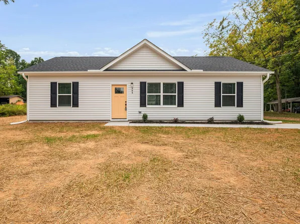 305 W Barden St, Roxboro, NC 27573