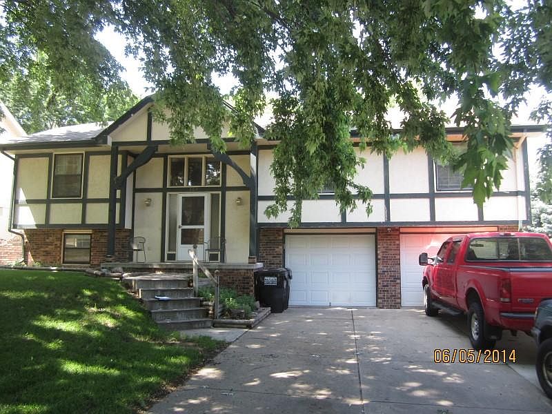 1st image of 804 Pineview Dr