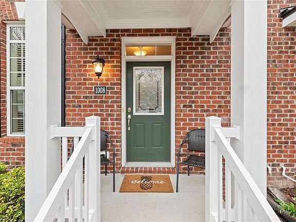 2nd image of 1008 Warrington Blvd