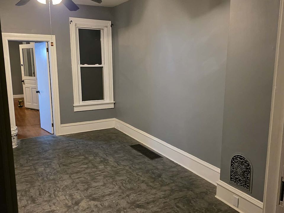 2nd image of 318 W Orange St APT 1