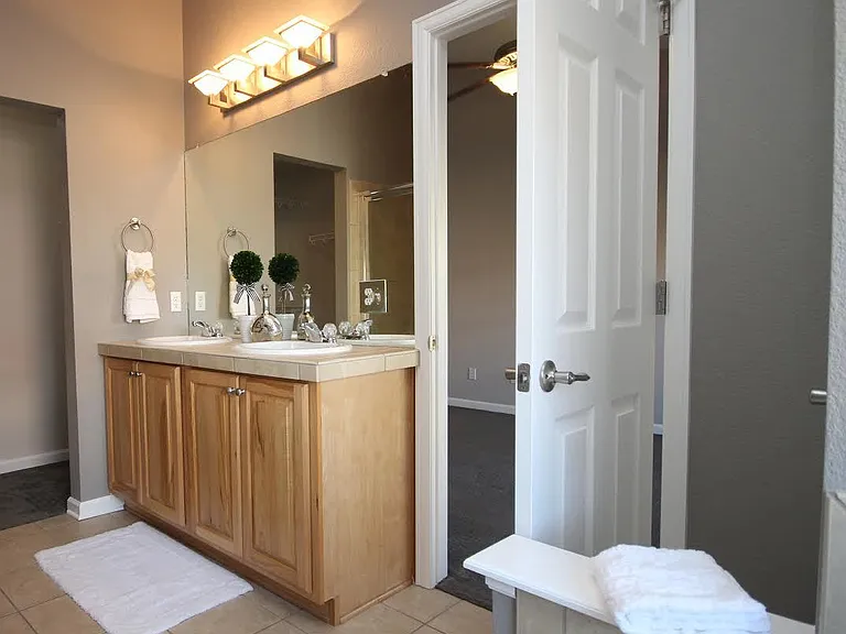 3855 W 118th Pl — Photo 10