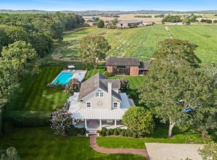 1050 Head Of Pond Rd, Water Mill, NY 11976