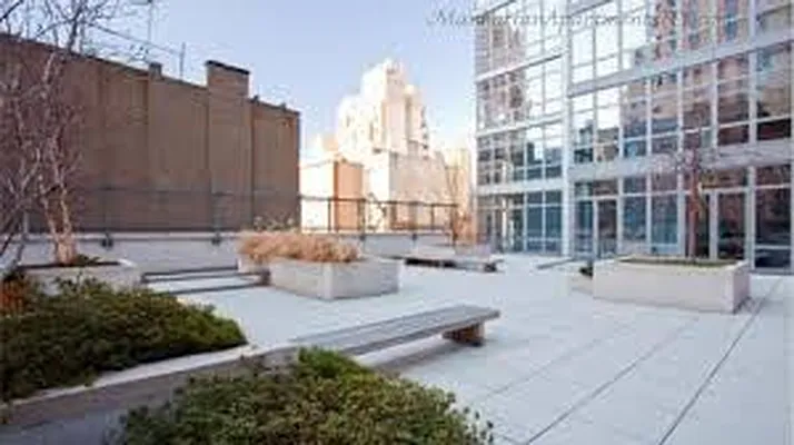 Rented by Home Ambassadors | media 9