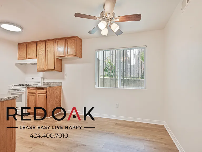 326 S Westlake Ave #102 — Photo 3