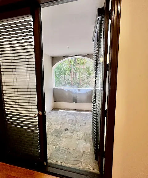 10305 Almayo Ave #301 — Photo 34