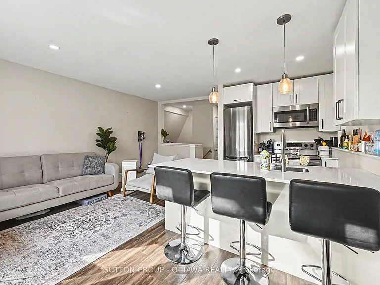 121 Cartier St #3 — Photo 9