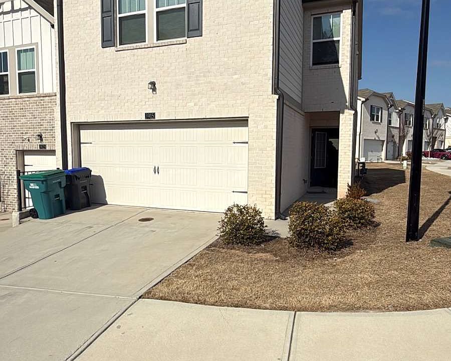 1st image of 3915 Holland Grove Rd
