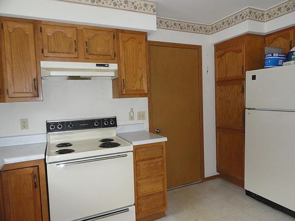 5th image of N669 Parkview Ct