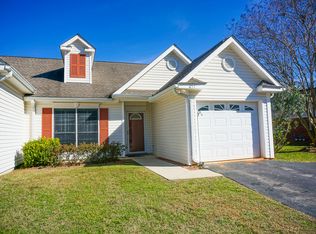 651 Spring Lake Ct, Mobile, AL 36695